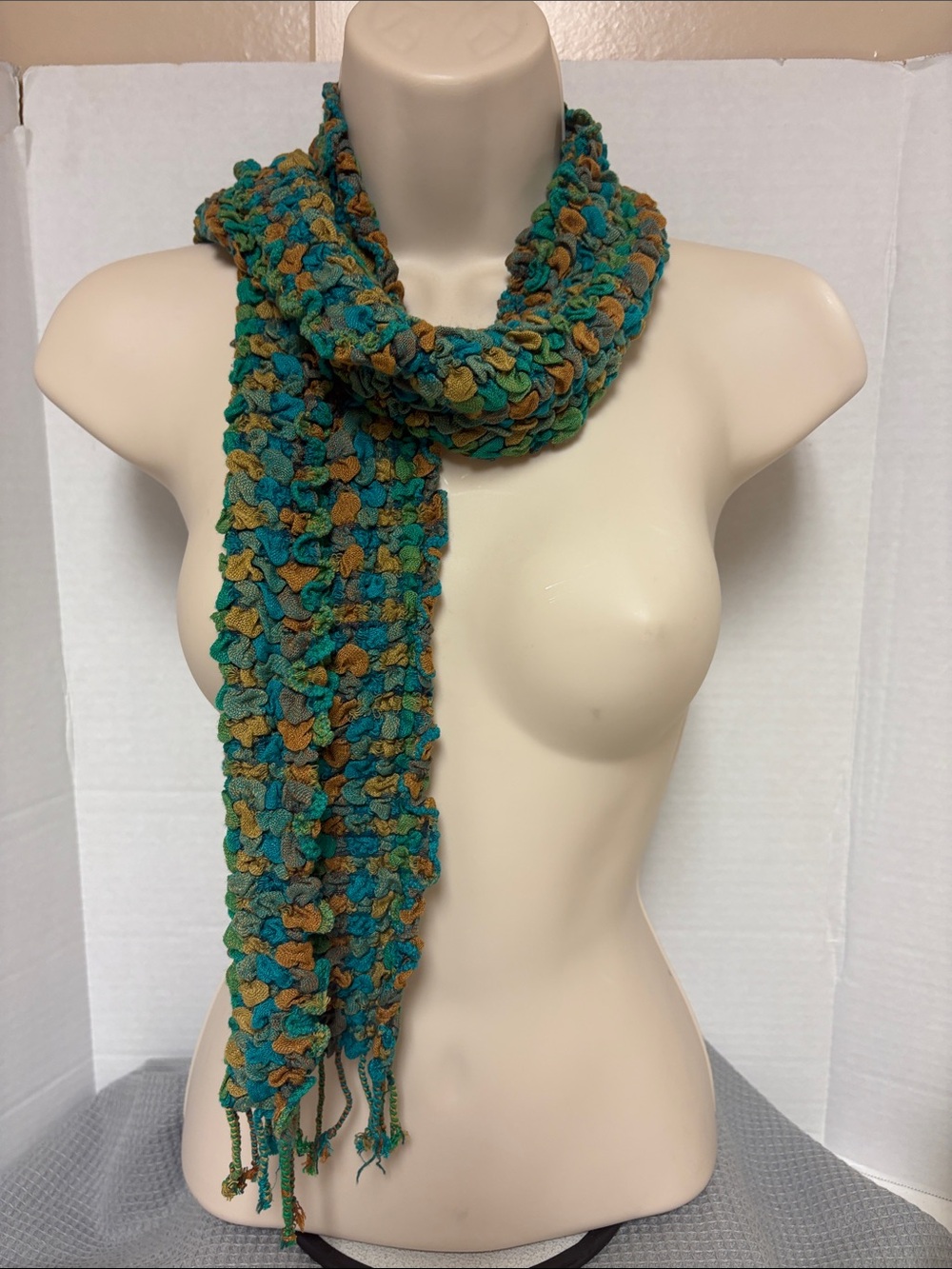 Tuft textured | Scarf
